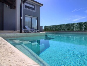 Pool Outdoor - Villa Verde with heated pool by Interhome (Pula)