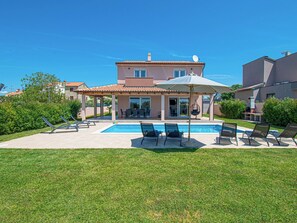 Pool - Villa Enjoy by Interhome (Pula)