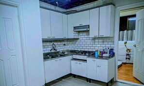 Private kitchen - 3BR Seongsu Station 3min walk Urban Cozy House2 (Seoul)