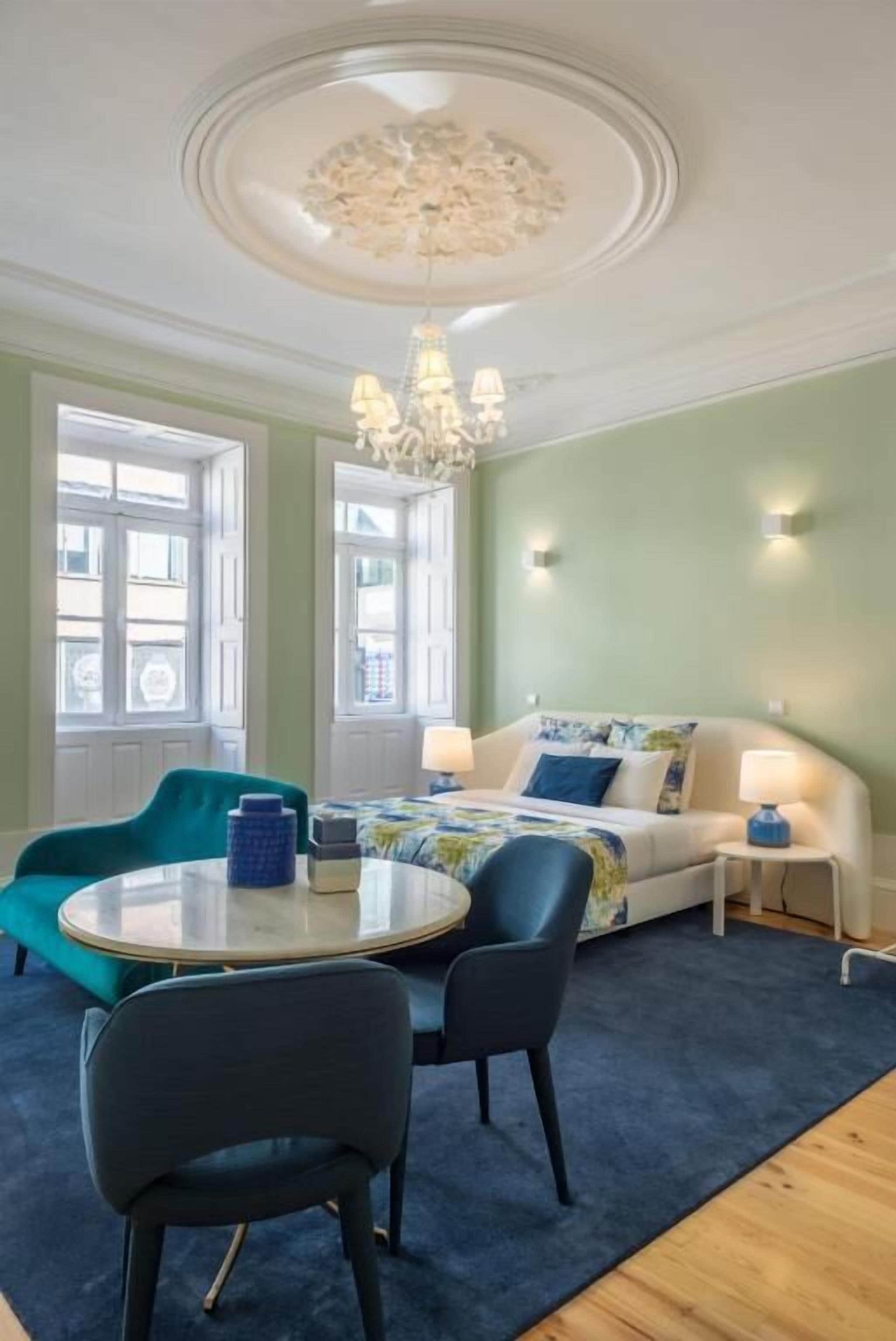 Classic Studio, City View | Interior