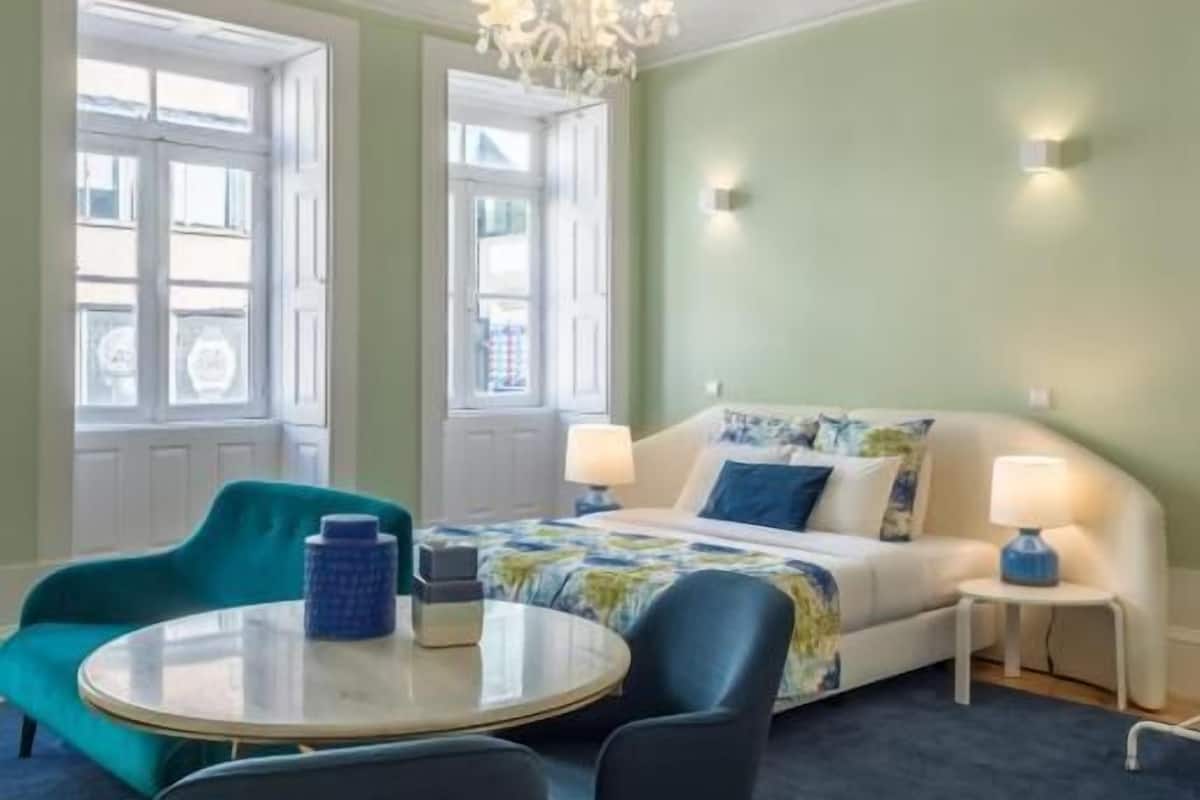 Classic Studio, City View | Interior