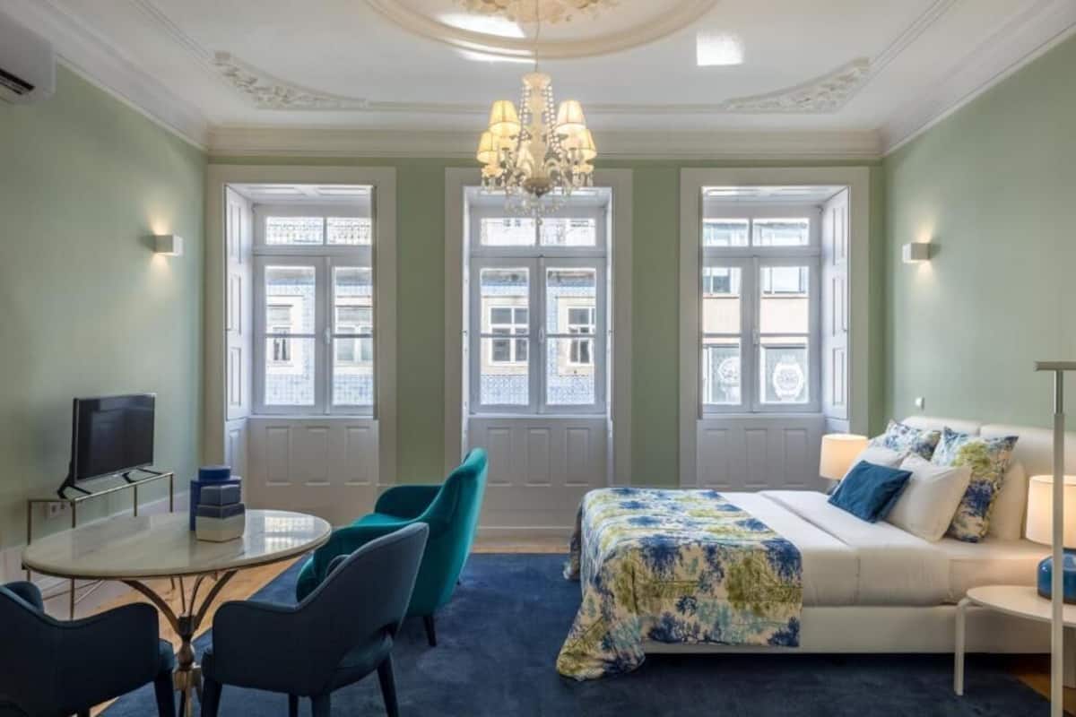 Premium bedding, down comforters, memory foam beds, free minibar