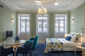 Premium bedding, down comforters, memory foam beds, free minibar - Oporto Welcome Apartments (Porto)
