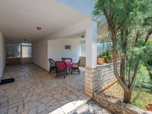Outdoor dining - Apartment 1699 by Interhome (Fažana)