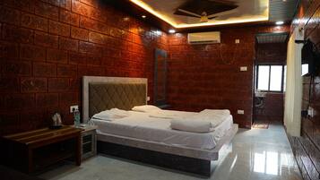 Deluxe Room | Free WiFi