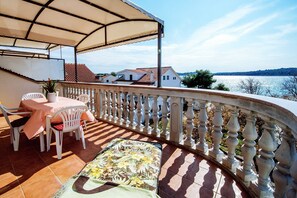 Holiday Home Exterior [summer] - Moretti Stay near Vodice Center (Srima)