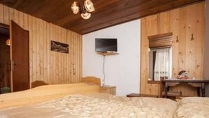 1 多间卧室、上网接入