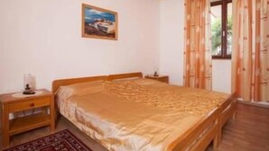 Room - Große Ferienwohnung in Novigrad mit Schönem Garten by Interhome (Buzinija)