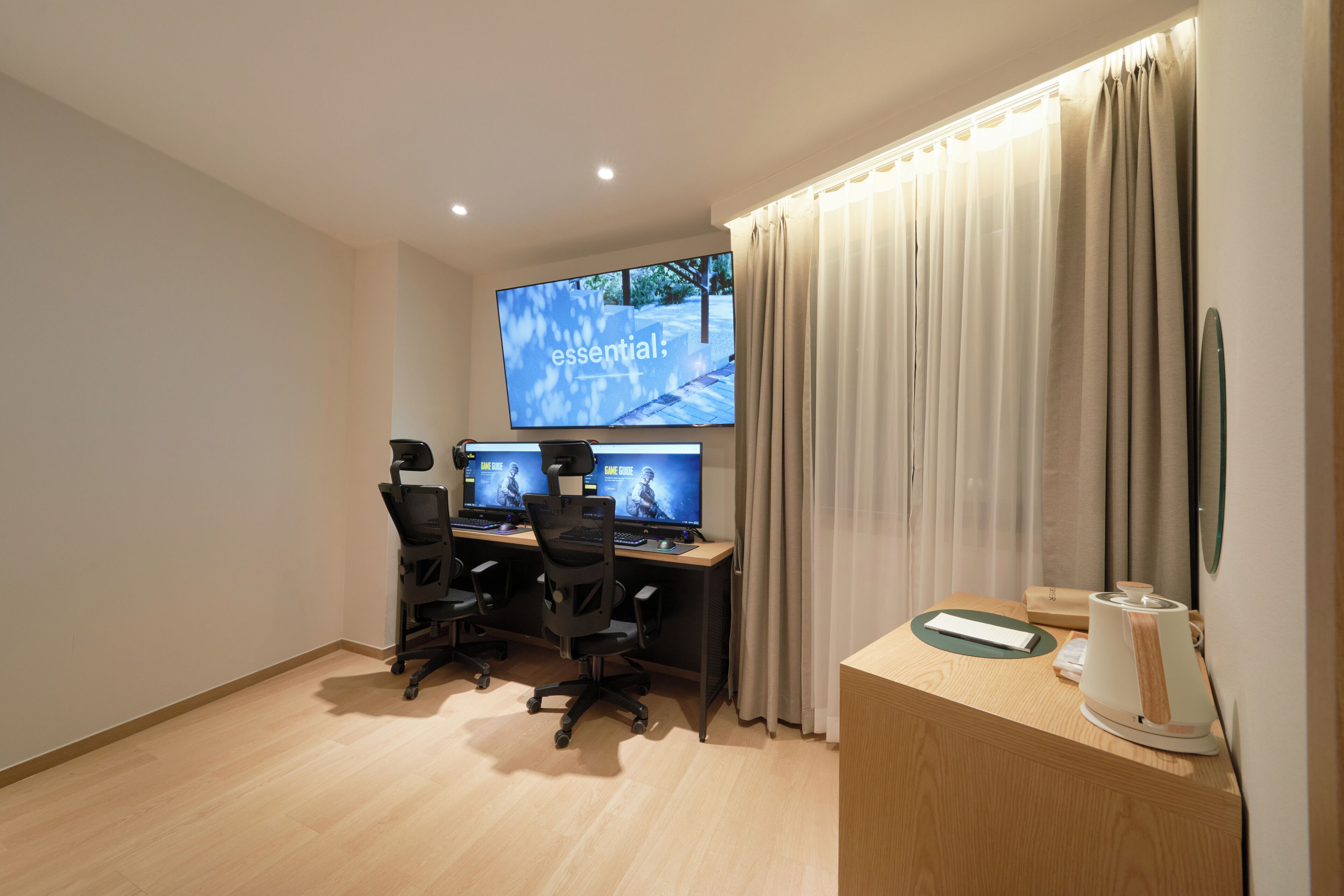 2PC 룸 | 암막 커튼, 무료 WiFi, 침대 시트