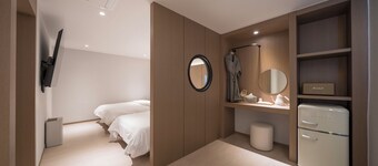 Woryeong Hotel By NewCZ