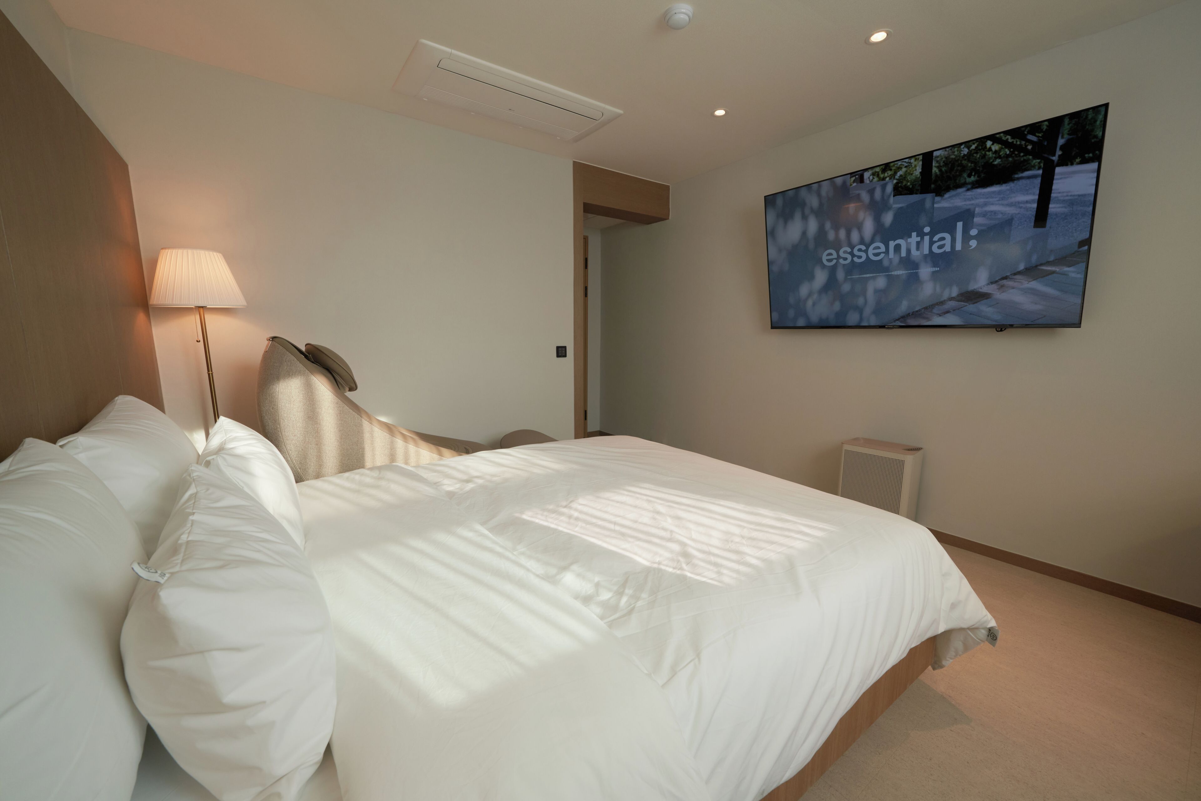 VIP Room | Free WiFi, bed sheets