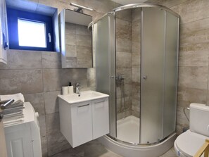 Bathroom - Wohnung Fenix 2 by Interhome (Buje)