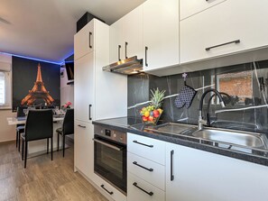 Kitchen / Dining Room - House View&Wine by Interhome (Veliko Trgovisce)