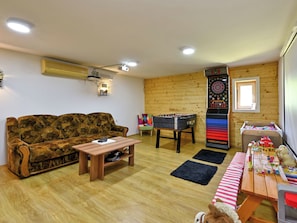Spielezimmer