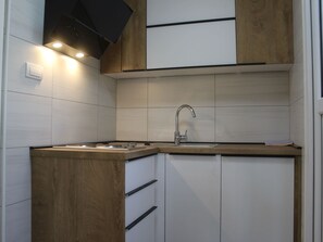Fridge, microwave, dishwasher, cookware/dishes/utensils - House Luka by Interhome (Donja Zelina)