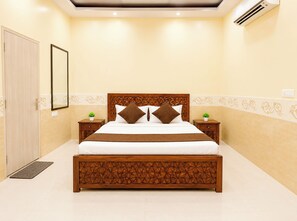 Double Room | Soundproofing, free WiFi - Kashi In Hotel Varanasi  (Varanasi)