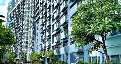 Minimalist 1BR Condo in Araneta City