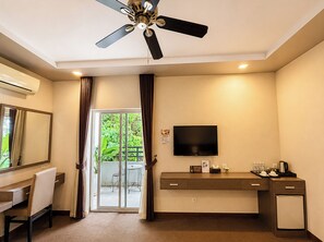 Deluxe Twin Room | Interior