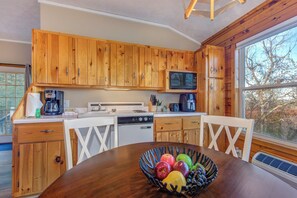 Fridge, microwave, oven, stovetop - Near Douglas Lake-Cozy Studio w/ Lake and Mountain Views (Sevierville)