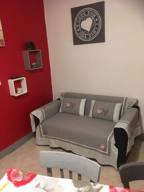 Living area - Vrbo Property (La Bourboule)