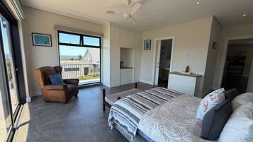 1 bedroom, iron/ironing board, internet, bed sheets