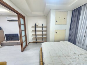 WiFi, bed sheets