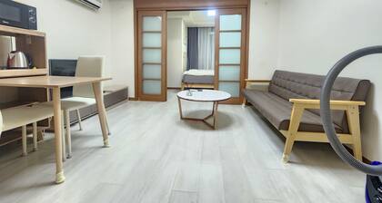 Yeoksam Gangnam 5min Cozy Urban Signature Stay