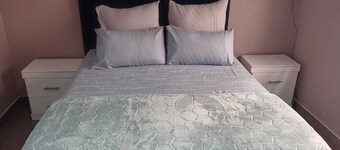 Luxurious Lodge Retreat in Ekurhuleni Johannesburg with Full Accessibility