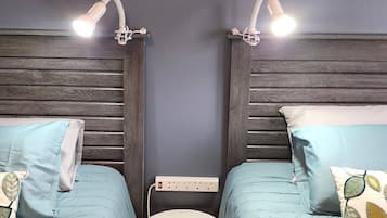 2 bedrooms, iron/ironing board, internet, bed sheets