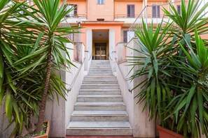 Exterior detail - BMGA | Aurelian 3Bdr 6-Guest Gem (Rome)