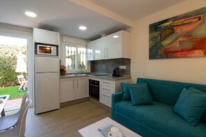 TV - Apto. Barbacana by At Home Costa del Sol (Caleta de velez)
