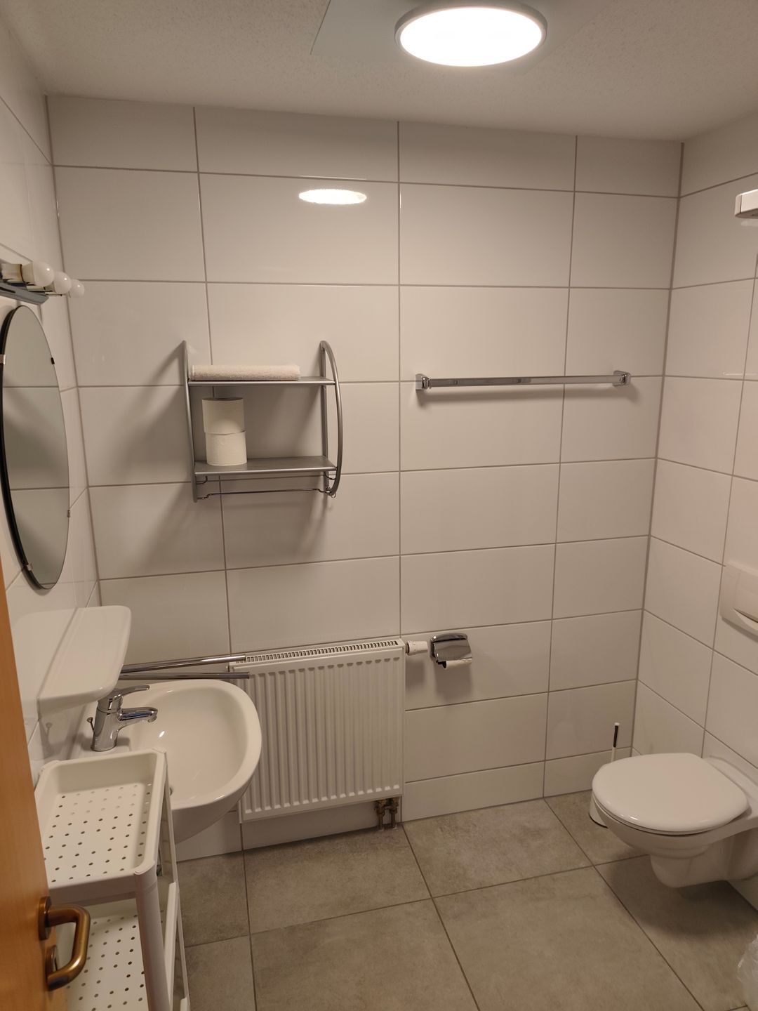 Shower, towels