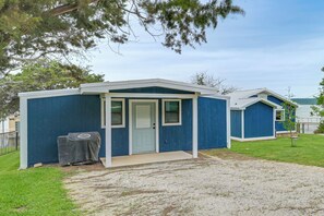 Exterior - PK Lake Getaway w/ Dock: 9 Mi to Rocker B Ranch! (Graford)