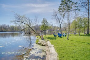 Property grounds - The Cottage on Lake Bernice - Campbellsport (Campbellsport)