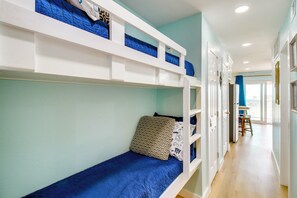 Room - Poolside Fun, Ocean Strolls! Corpus Christi Escape (Corpus Christi)