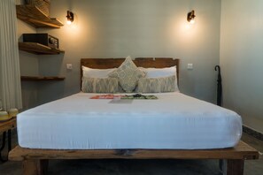 Free WiFi - Budget Double Room with Sea View & Infinity Pool (Paje)