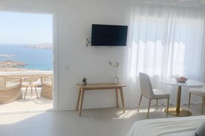 Internet - Seaview Retreat Facing the Aegean (Mikonos)