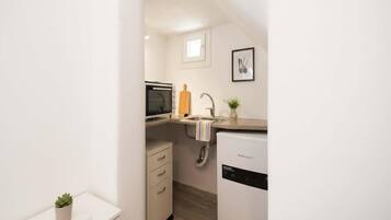 Fridge, microwave, spices
