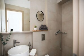 Shower - Mykonos Town Home for Two (Mikonos)