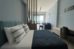 Iron/ironing board, travel cot, Internet, bed sheets - Stay in Charaki Facing the Sea (Charaki)