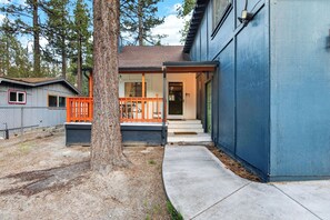 Exterior detail - Mountain Escape + Fire Pit + Foosball | Walk-to-Village | Angeles Boulevard (Big Bear)