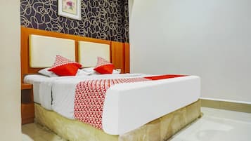 Desk, free WiFi, bed sheets