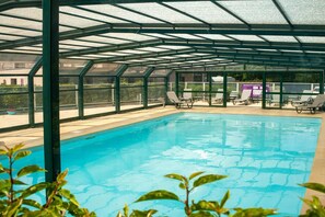 Pool - Dinan Stay with Free Parking (Dinan)