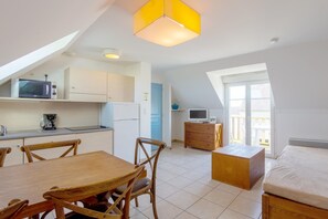 Interior - Apartment with Heated Indoor Pool (St Nic)