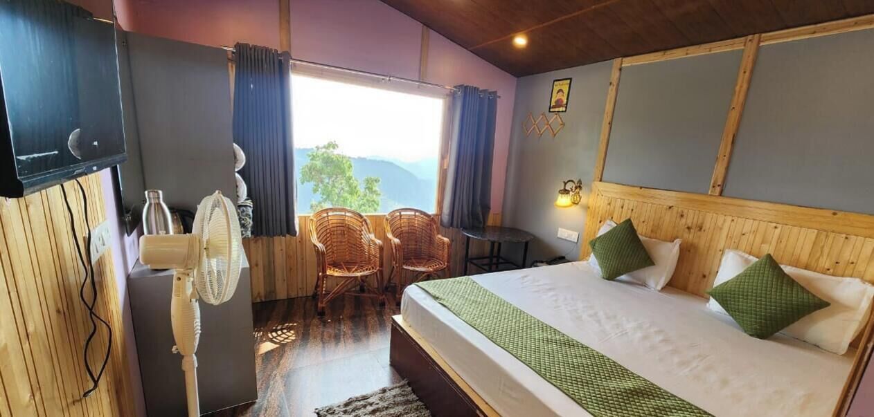 Chambre Deluxe double, vue sur la ville | Bureau, accès au Wi-Fi (inclus)