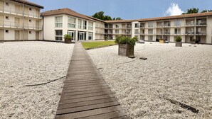 Exterior - La Rochelle Coastal Stay for 4 (Lagord)