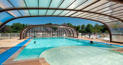 Spacious House for 6 in Parentis