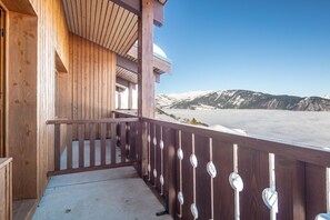 Property grounds - Large Alpine Family Stay in Doucy (La Léchère)