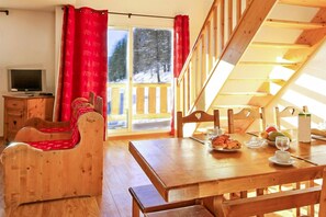 Dining - Duplex Apartment for 9 in La Foux d’Allos (Allos)