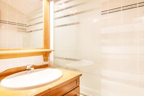 Bathroom - 6-person apartment in Modane (VALFREJUS)